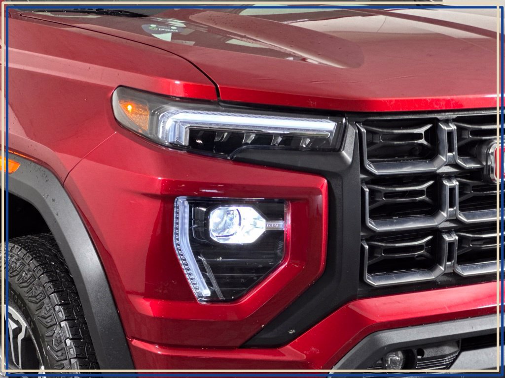 Certified 2025 GMC Canyon AT4 w/ AT4 Premium Package AWD/4WD image 6