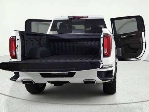 Used 2024 GMC Sierra 1500 Denali w/ Technology Package AWD/4WD image 13