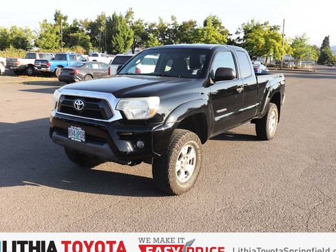 Used 2013 Toyota Tacoma 4x4 Access Cab V6 w/ TRD Off-Road Pkg image 1
