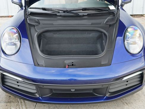 Used 2022 Porsche 911 Targa 4S w/ Premium Package AWD/4WD image 8
