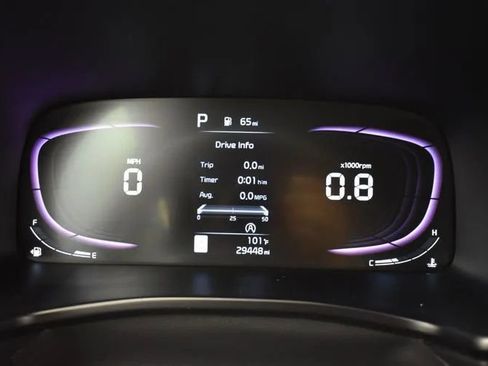 Used 2025 Kia Soul LX w/ LX Technology Package FWD image 27