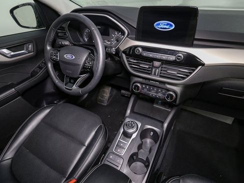 Used 2022 Ford Escape SEL image 18