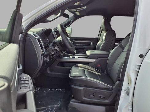 New 2026 RAM 2500 Laramie AWD/4WD image 21