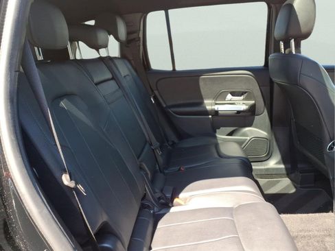 Certified 2022 Mercedes-Benz GLB 250 4MATIC image 13