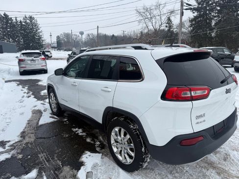 Used 2015 Jeep Cherokee Limited image 8