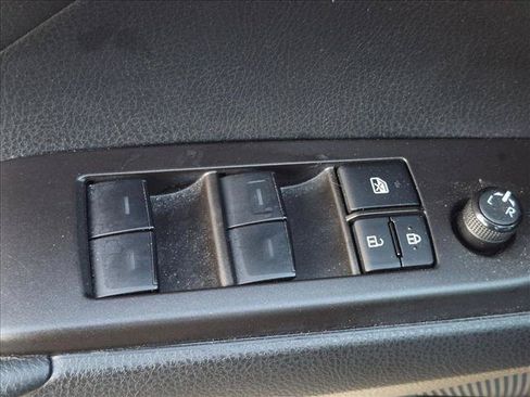Used 2024 Toyota Camry SE FWD image 9
