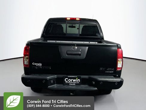 Used 2018 Nissan Frontier SV w/ Value Truck Package image 12