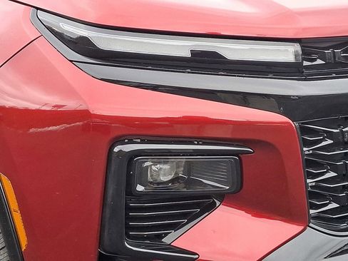 Used 2024 Chevrolet Traverse RS image 9