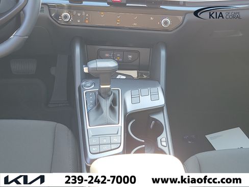 New 2026 Kia Sportage LX FWD image 18