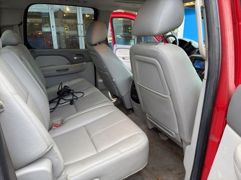Used 2012 Chevrolet Silverado 2500 LTZ image 32