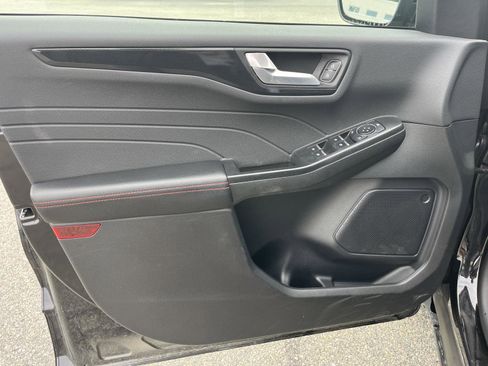 Used 2025 Ford Escape ST-Line Select image 13