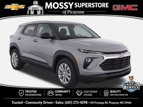 Used 2026 Chevrolet TrailBlazer LS w/ LS Convenience Package FWD image 2