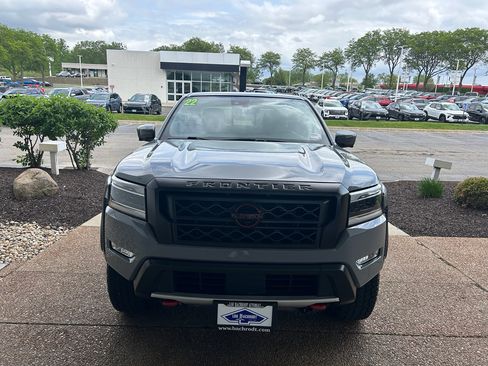 Used 2022 Nissan Frontier PRO-4X w/ Pro-4X Premium Package AWD/4WD image 2