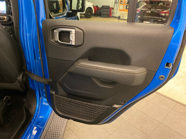 Used 2022 Jeep Gladiator Overland AWD/4WD image 29