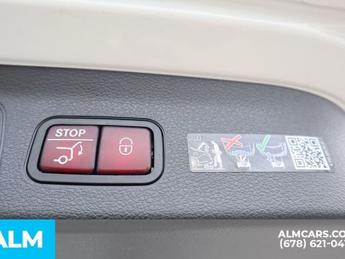 Used 2025 Mercedes-Benz GLS 450 4MATIC image 27