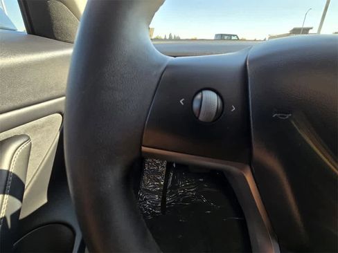 Used 2020 Tesla Model 3 Long Range image 20