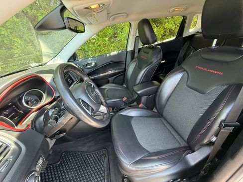 Used 2019 Jeep Compass Trailhawk w/ Cold Weather Group AWD/4WD image 48