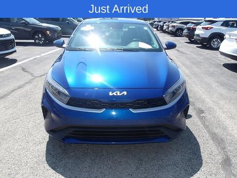 Used 2023 Kia Forte LXS FWD image 2
