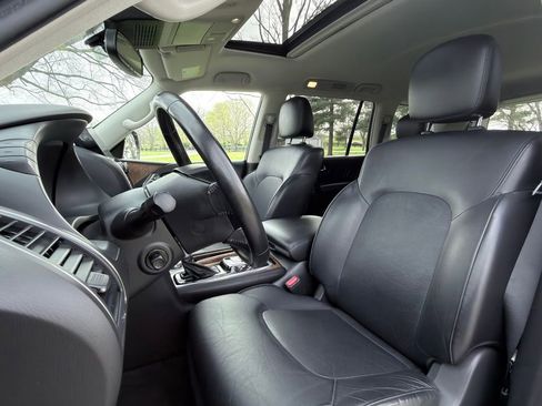 Used 2021 Nissan Armada SL w/ Captain's Chairs Package AWD/4WD image 19