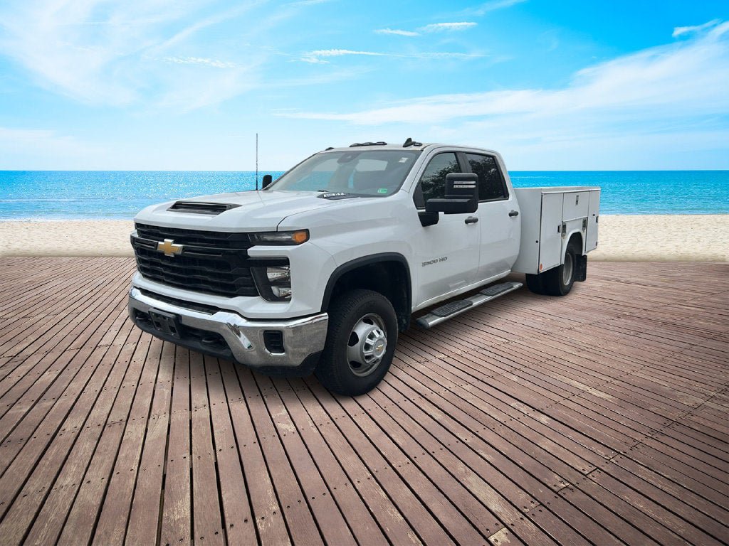 Used 2024 Chevrolet Silverado 3500 W/T w/ WT Convenience Package RWD image 2