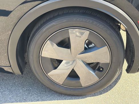 Used 2024 Toyota Prius LE image 30