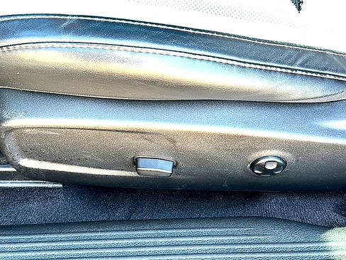 Used 2018 Dodge Challenger SXT Plus image 15