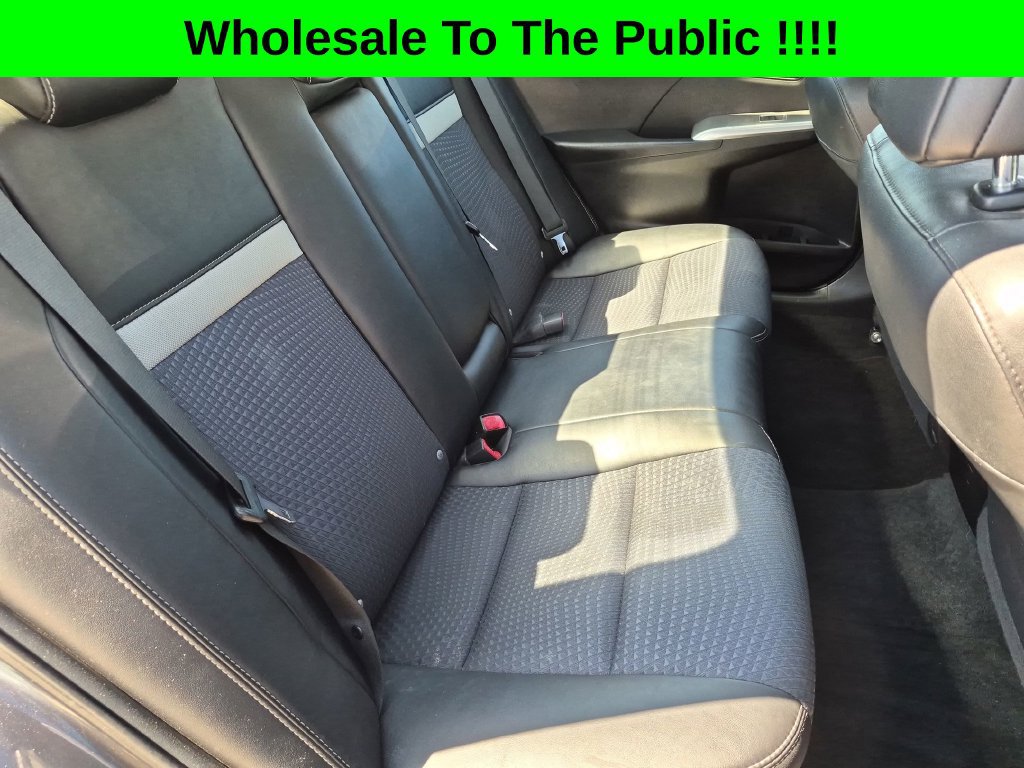 Used 2014 Toyota Camry SE w/ Moonroof Package FWD image 23