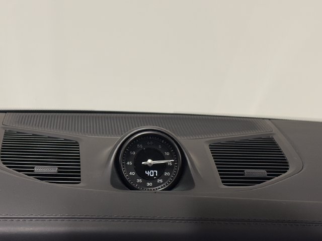 Certified 2026 Porsche Cayenne E-Hybrid Coupe AWD/4WD image 18