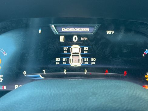 New 2026 RAM 3500 Laramie AWD/4WD image 23