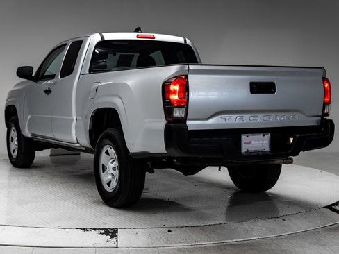 Used 2022 Toyota Tacoma SR RWD image 3
