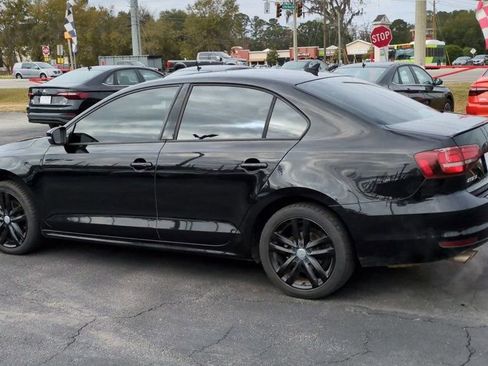 Used 2018 Volkswagen Jetta Sport image 6