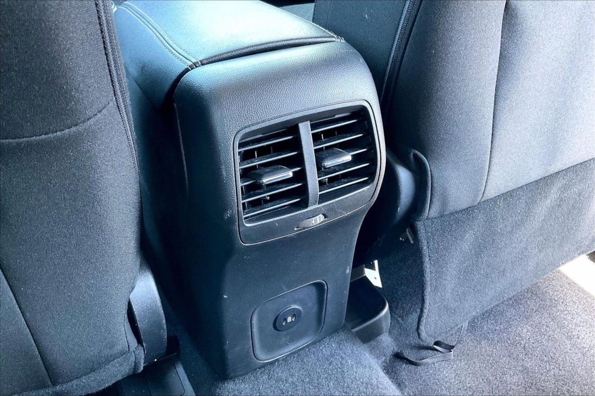 Used 2023 Ford Escape Active w/ Cold Weather Package FWD image 32