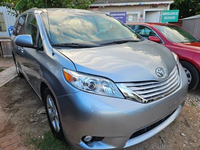 Used 2011 Toyota Sienna LE