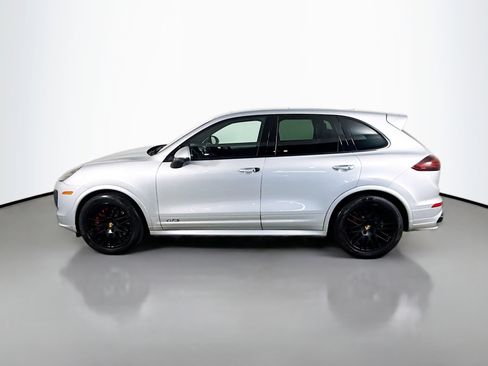 Used 2018 Porsche Cayenne GTS image 6
