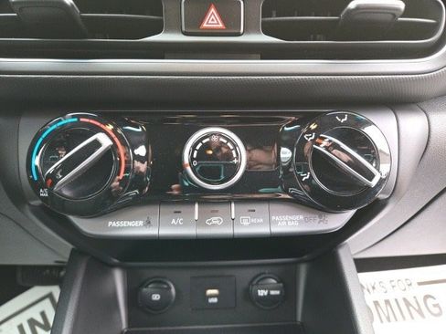 Used 2023 Hyundai Kona SEL image 24