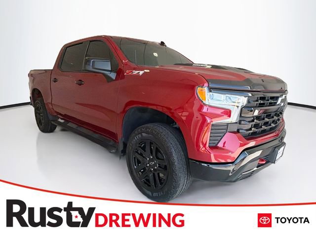 Used 2025 Chevrolet Silverado 1500 LT Trail Boss w/ Convenience Package II AWD/4WD image 1