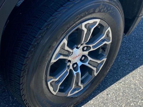 Used 2024 GMC Sierra 1500 SLT image 24