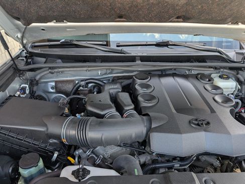 Used 2019 Toyota 4Runner TRD Off-Road Premium image 30