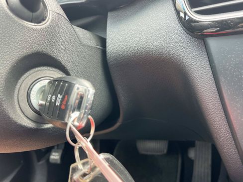 Used 2017 Kia Optima LX FWD image 29