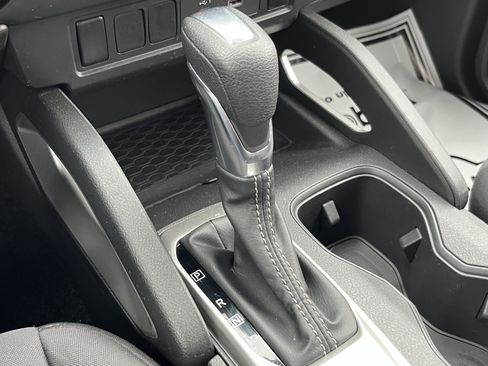 Used 2023 Nissan Frontier SV image 26