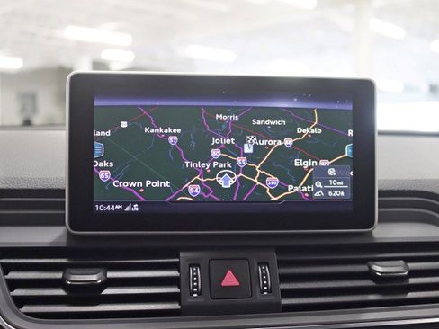 Used 2018 Audi Q5 2.0T Premium Plus w/ Premium Plus Package image 17