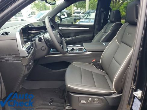Certified 2026 Cadillac Escalade ESV Sport w/ LPO, ONYX Package AWD/4WD image 18