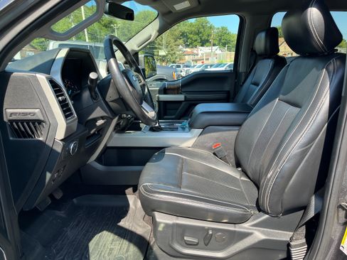 Used 2019 Ford F150 Lariat w/ Trailer Tow Package AWD/4WD image 17