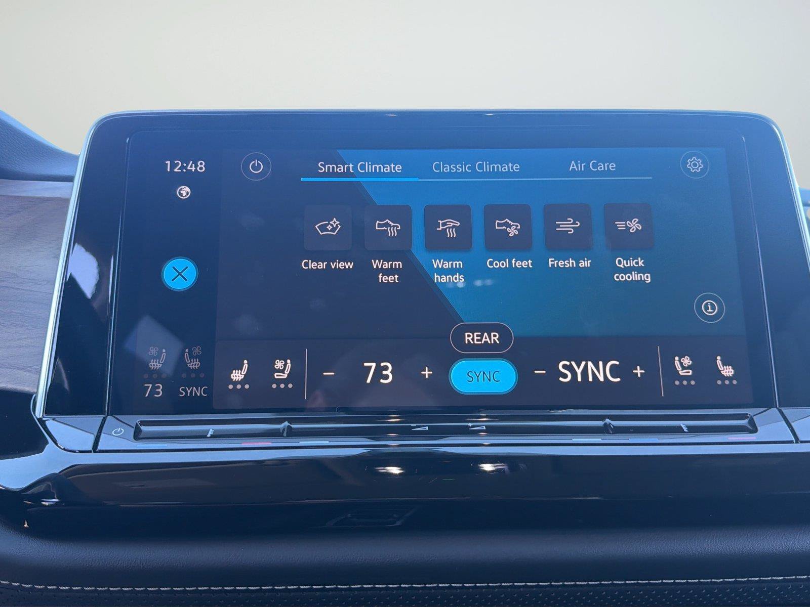 Used 2025 Volkswagen Atlas SE AWD/4WD image 31