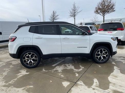 New 2026 Jeep Compass Limited AWD/4WD image 6