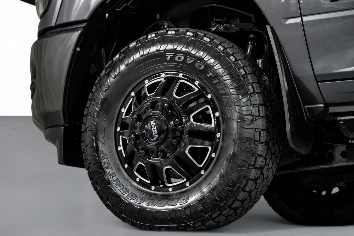 Used 2024 RAM 3500 Laramie w/ Night Edition AWD/4WD image 55