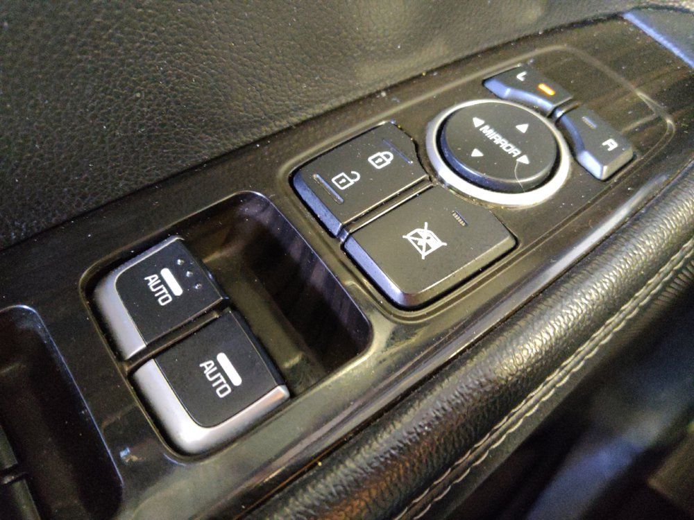 Used 2020 Kia Sorento S AWD/4WD image 27