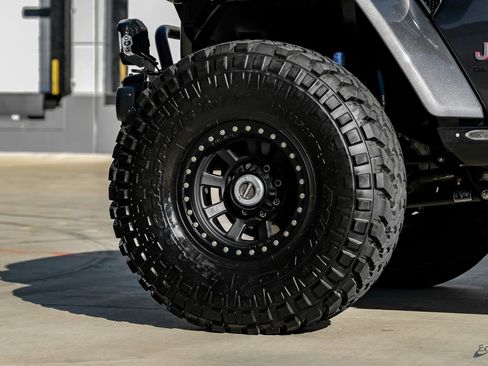 Used 2020 Jeep Gladiator Rubicon AWD/4WD image 93