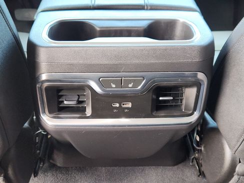 Used 2023 Chevrolet Silverado 1500 LTZ w/ LTZ Convenience Package II AWD/4WD image 33
