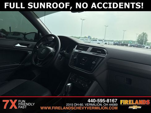 Used 2020 Volkswagen Tiguan SE R-Line image 25